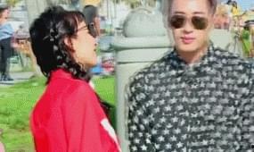 新娘吃瓜视频免费观看,揭秘婚礼现场趣味瞬间 第2张 新娘吃瓜视频免费观看,揭秘婚礼现场趣味瞬间 第2张